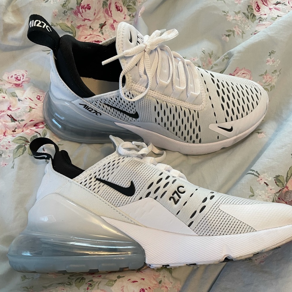 Women’s Nike Air Max 270 size 7